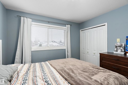 252 Parkside Drive, Wetaskiwin, AB - Indoor Photo Showing Bedroom