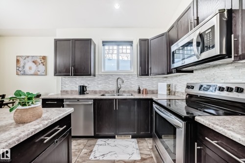 11410 92 Street, Edmonton, AB - Indoor Photo Showing Kitchen With Double Sink With Upgraded Kitchen