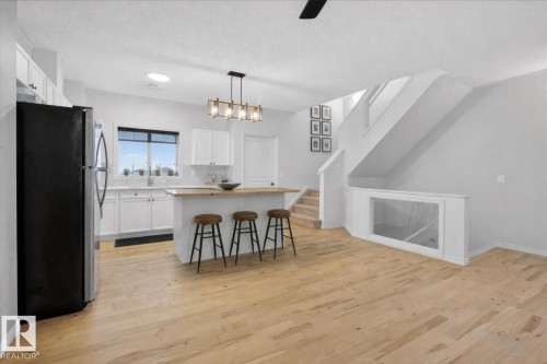 2 3010 33 Avenue, Edmonton, AB - Indoor