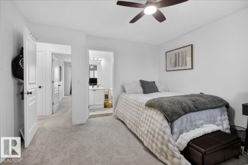 2 3010 33 Avenue, Edmonton, AB - Indoor Photo Showing Bedroom