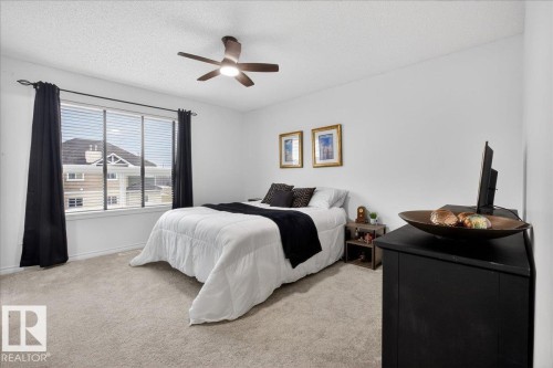 2 3010 33 Avenue, Edmonton, AB - Indoor Photo Showing Bedroom