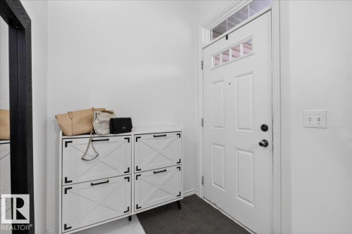 2 3010 33 Avenue, Edmonton, AB - Indoor Photo Showing Other Room