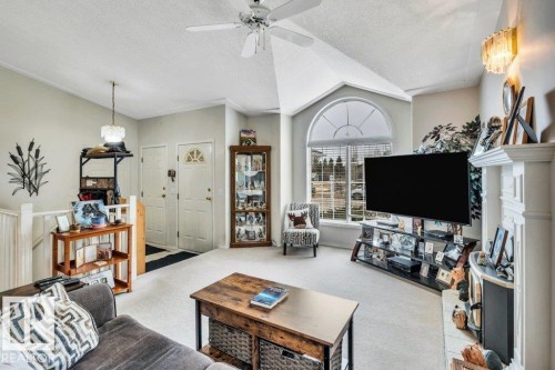 49 Mcleod Crescent, Leduc, AB - Indoor Photo Showing Living Room