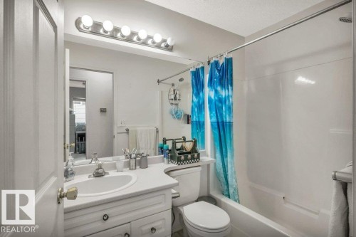 49 Mcleod Crescent, Leduc, AB - Indoor Photo Showing Bathroom