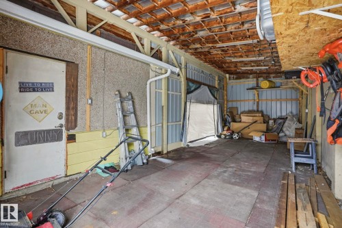 5403 50 Street, Stony Plain, AB - Indoor