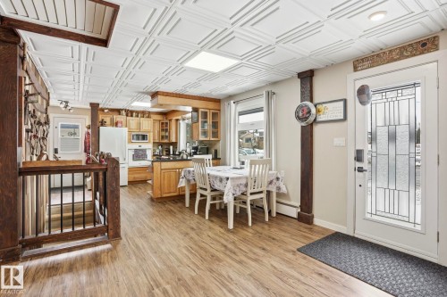 5403 50 Street, Stony Plain, AB - Indoor