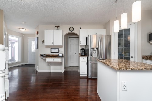 2168 37B Avenue, Edmonton, AB - Indoor Photo Showing Kitchen With Upgraded Kitchen