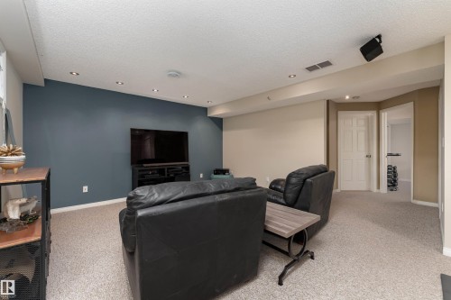 2168 37B Avenue, Edmonton, AB - Indoor