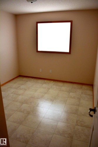 3 4806 51 Avenue, Barrhead, AB - Indoor Photo Showing Other Room