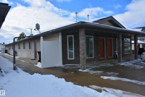 3 4806 51 Avenue, Barrhead, AB - Outdoor