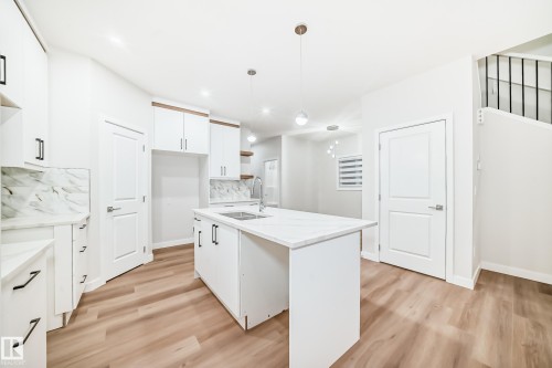 28 Westwyck Link, Spruce Grove, AB - Indoor Photo Showing Kitchen