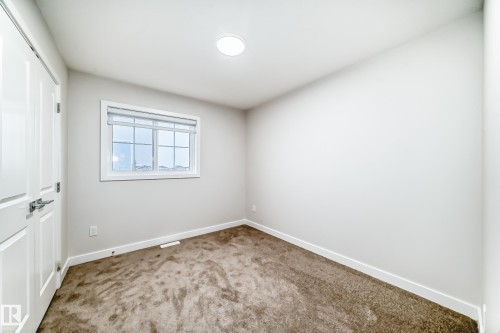 28 Westwyck Link, Spruce Grove, AB - Indoor Photo Showing Other Room