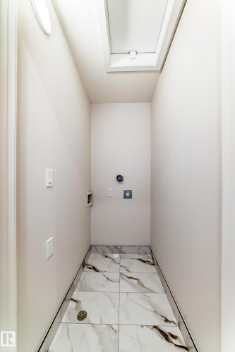 28 Westwyck Link, Spruce Grove, AB - Indoor Photo Showing Other Room
