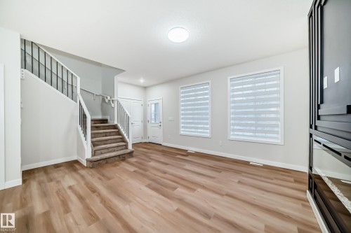 28 Westwyck Link, Spruce Grove, AB - Indoor Photo Showing Other Room