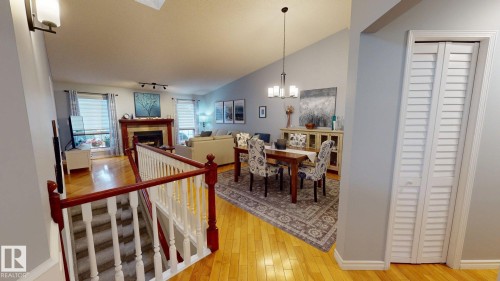 740 Wilkin Close, Edmonton, AB - Indoor Photo Showing Other Room