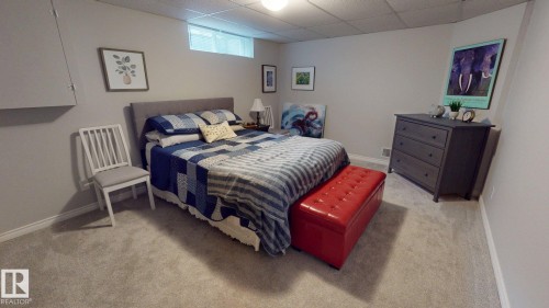 740 Wilkin Close, Edmonton, AB - Indoor Photo Showing Bedroom