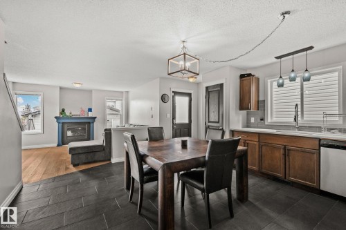 18 Virginia Loop, Spruce Grove, AB - Indoor Photo Showing Other Room