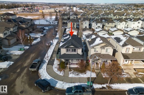 18 Virginia Loop, Spruce Grove, AB - Outdoor With Facade