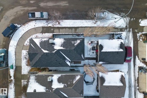 18 Virginia Loop, Spruce Grove, AB - 