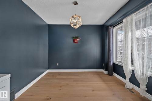 18 Virginia Loop, Spruce Grove, AB - Indoor Photo Showing Other Room
