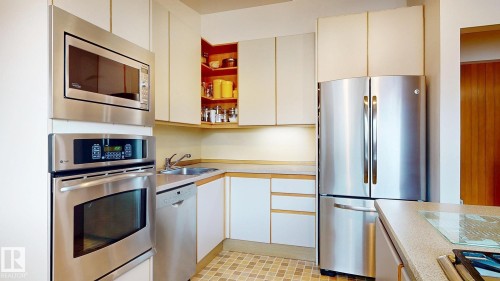 7812 143 Street, Edmonton, AB - Indoor Photo Showing Kitchen With Stainless Steel Kitchen
