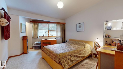 7812 143 Street, Edmonton, AB - Indoor Photo Showing Bedroom