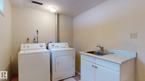 7812 143 Street, Edmonton, AB - Indoor Photo Showing Laundry Room