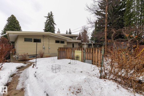 7812 143 Street, Edmonton, AB - Outdoor