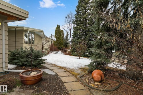 7812 143 Street, Edmonton, AB - Outdoor