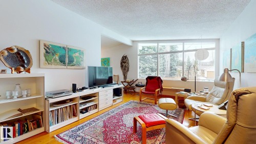 7812 143 Street, Edmonton, AB - Indoor