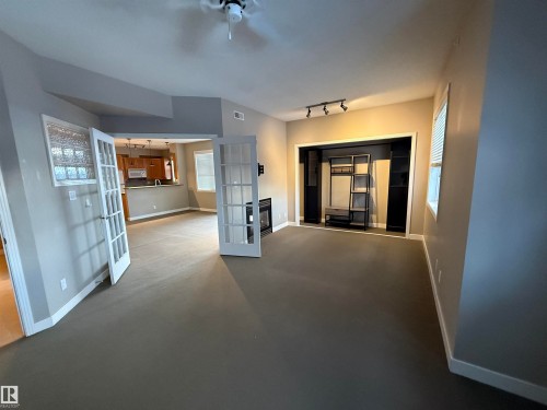 313 10717 83 Avenue, Edmonton, AB - Indoor Photo Showing Other Room
