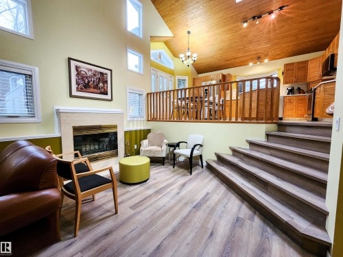 471 Ronning Street, Edmonton, AB - Indoor With Fireplace