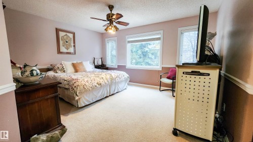 471 Ronning Street, Edmonton, AB - Indoor Photo Showing Bedroom