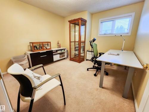 471 Ronning Street, Edmonton, AB - Indoor Photo Showing Office