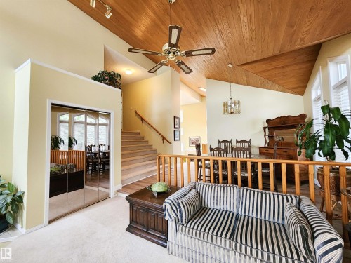 471 Ronning Street, Edmonton, AB - Indoor