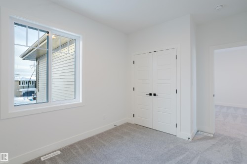 2807 191 Street, Edmonton, AB - Indoor Photo Showing Other Room