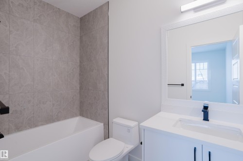 2807 191 Street, Edmonton, AB - Indoor Photo Showing Bathroom