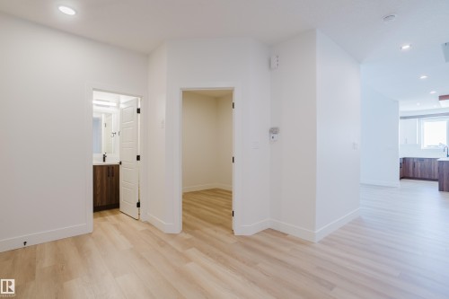 2807 191 Street, Edmonton, AB - Indoor Photo Showing Other Room