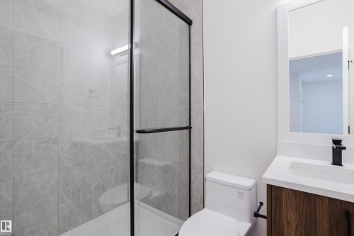 2807 191 Street, Edmonton, AB - Indoor Photo Showing Bathroom