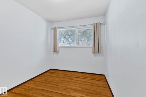 11934 89 Street Nw, Edmonton, AB - Indoor Photo Showing Other Room