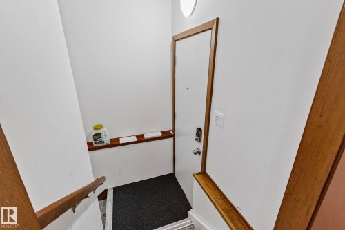 11934 89 Street Nw, Edmonton, AB - Indoor Photo Showing Other Room