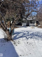11934 89 Street NW  Edmonton, AB T5B 3V8