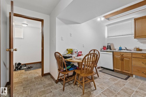 11934 89 Street Nw, Edmonton, AB - Indoor