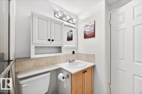 #101 2111 14 St Sw, Calgary, AB - Indoor Photo Showing Bathroom