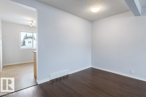 4 18010 98 Avenue, Edmonton, AB - Indoor Photo Showing Other Room