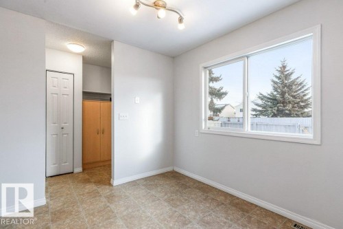 4 18010 98 Avenue, Edmonton, AB - Indoor Photo Showing Other Room