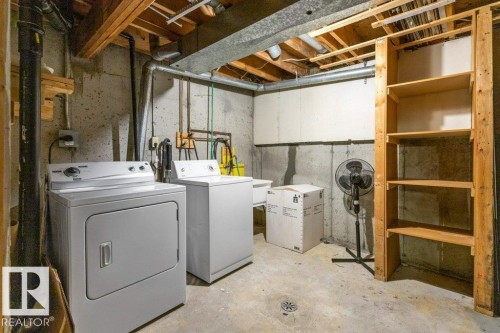 4 18010 98 Avenue, Edmonton, AB - Indoor Photo Showing Laundry Room