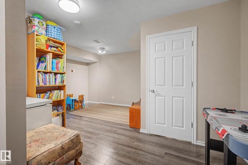 23 2005 70 Street, Edmonton, AB - Indoor