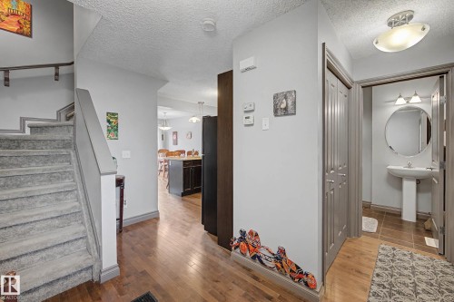 23 2005 70 Street, Edmonton, AB - Indoor Photo Showing Other Room