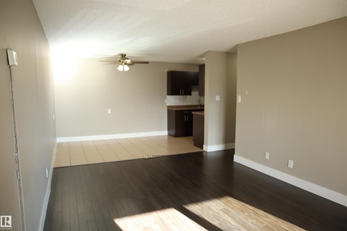 Edmonton, AB - Indoor Photo Showing Other Room